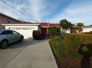 1569 Gordon St, Redwood City, CA 94061