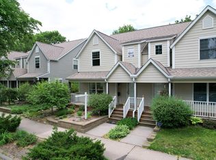 818 24th Ave NE, Minneapolis, MN 55418