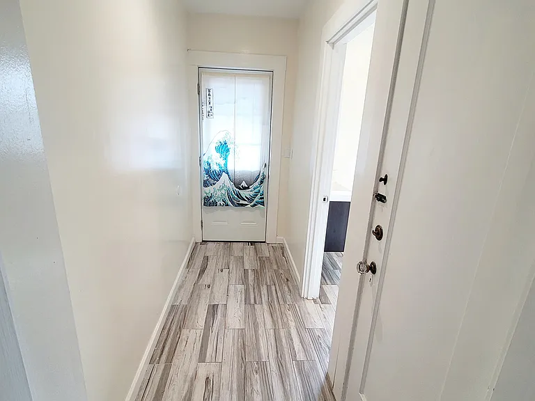 400 Maud Ave — Photo 16