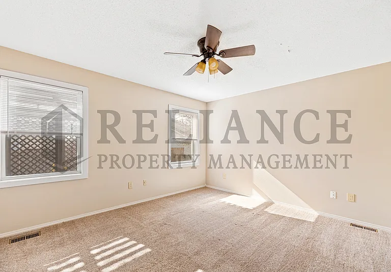 1417 S Goebel Cir — Photo 15