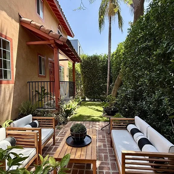 7621 Norton Ave — Photo 29
