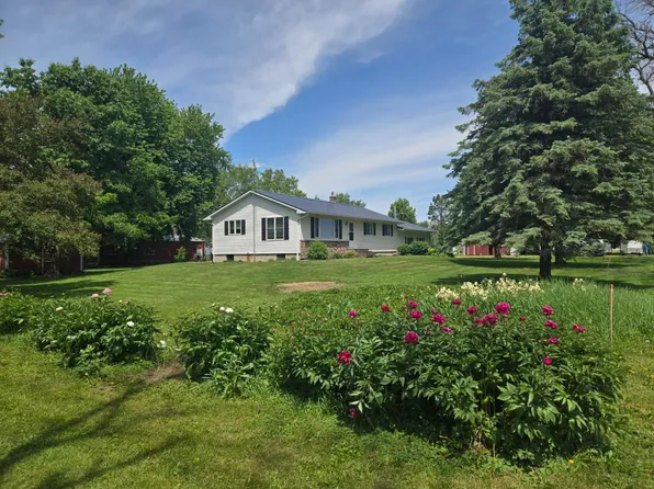 70525 State Highway 56, Hayfield, MN 55940