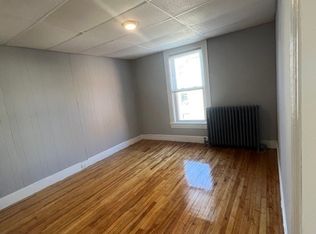 81 Elm St APT 6, Worcester, MA 01609