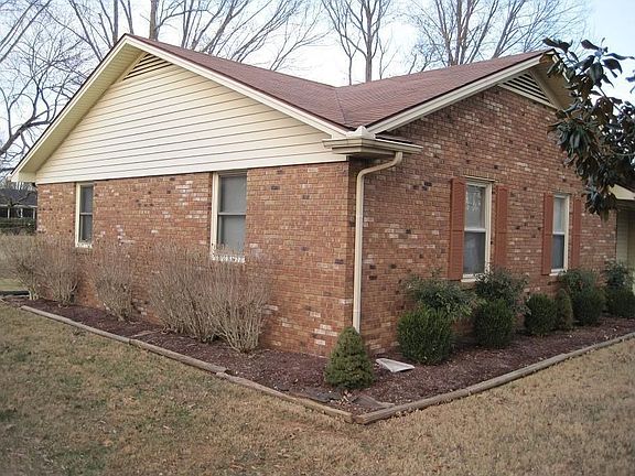 3rd image of 1603 Vosswood Way