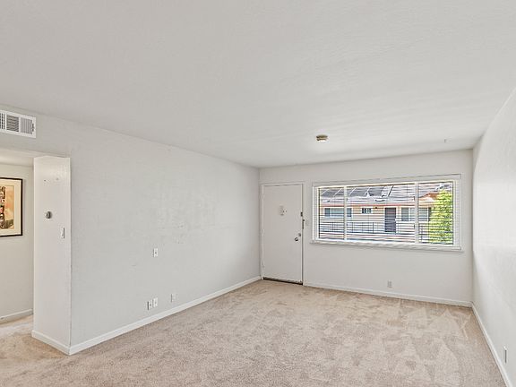 4th image of 1375 Phelps Ave APT 9