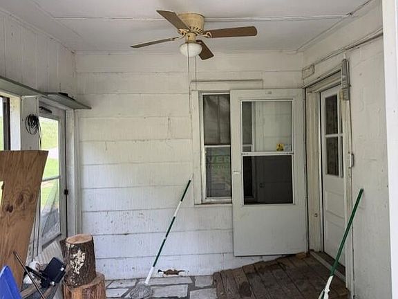 3rd image of 269 Vickey Dr