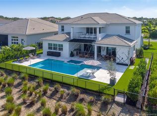 2445 NE Evinrude Cir, Jensen Beach, FL 34957