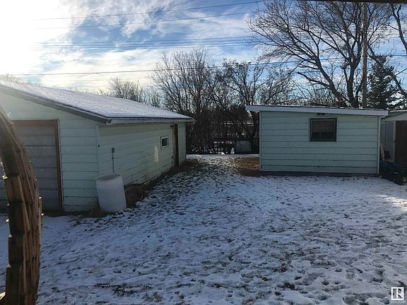 3rd image of 4907 51st Ave