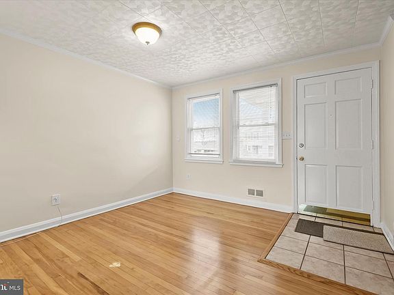 4th image of 8307 Ridgely Oak Rd
