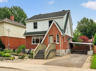 20 Belgrave Rd, Ottawa, ON K1S0M1