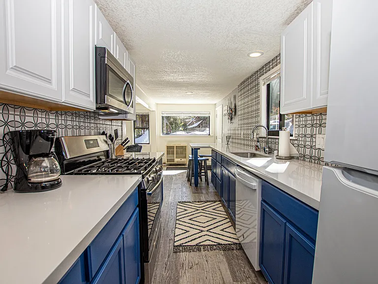 7054 W Lake Blvd — Photo 4