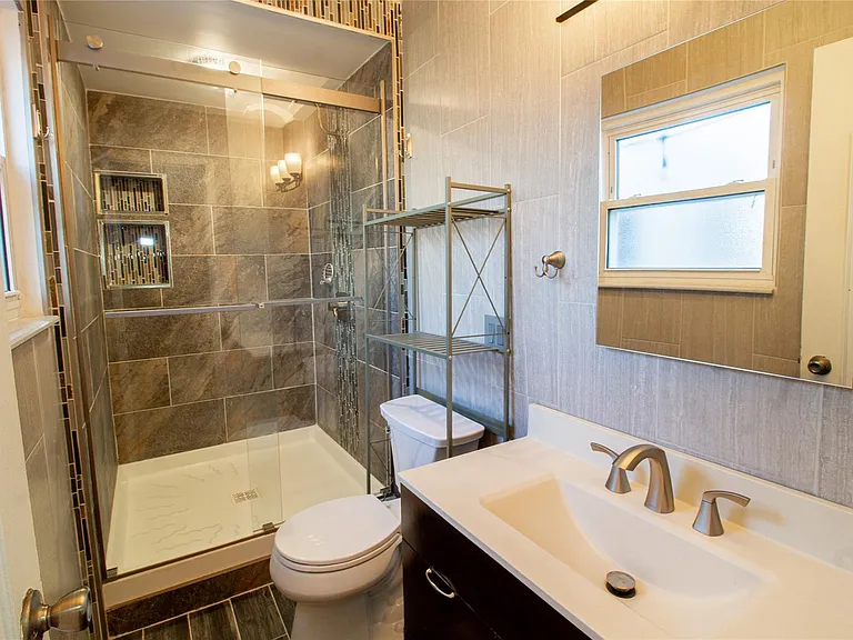 4300 Connie Dr — Photo 19