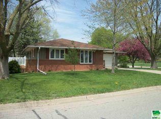 415 Hill St, Aurelia, IA 51005