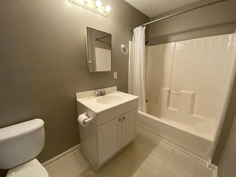 119 White Ave — Photo 9