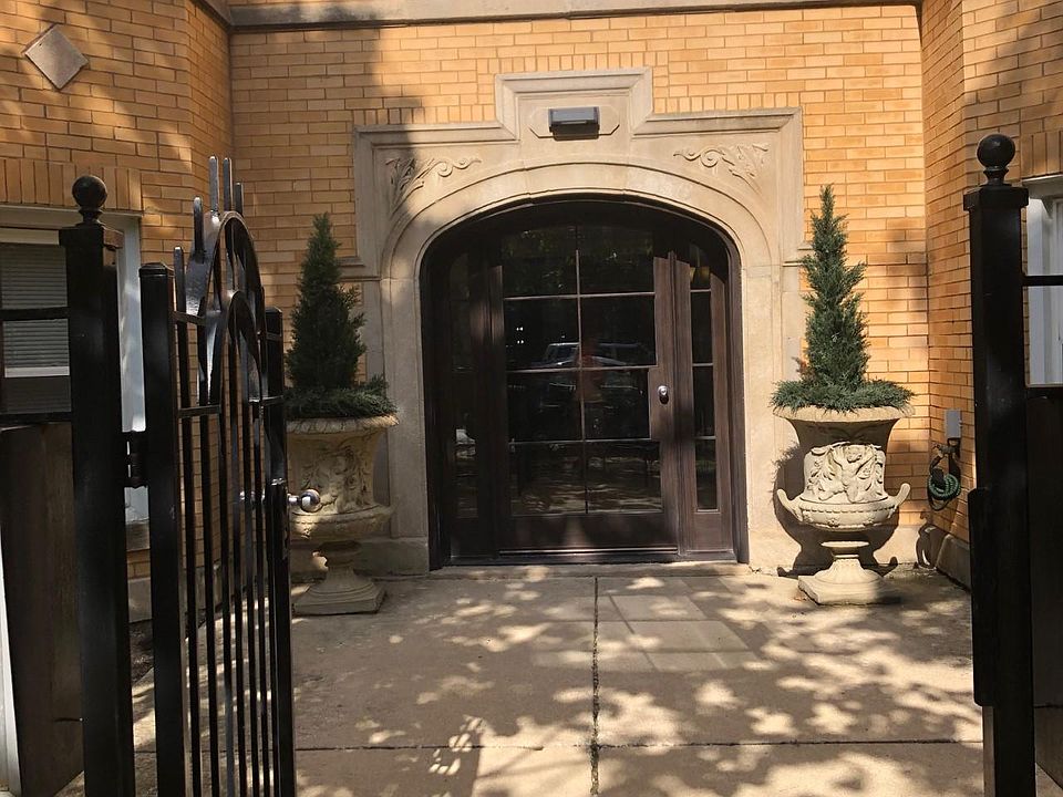 1st image of 2858 W Shakespeare Ave APT 2