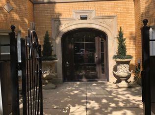 2858 W Shakespeare Ave APT 2, Chicago, IL 60647