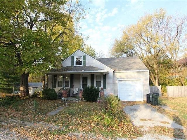1st image of 4915 Wildrose Dr