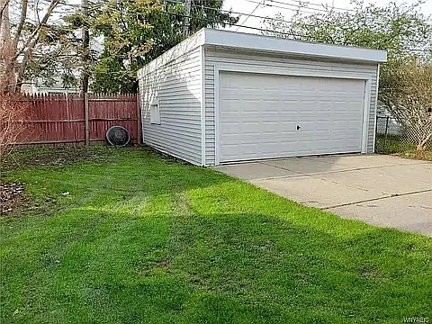 1 bed, 900 sqft, $1,000 — Photo 3