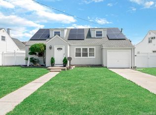 3437 2nd Street, Oceanside, NY 11572