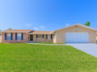 7820 Waxwood Dr, Port Richey, FL 34668