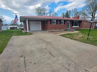 13 Saint Jude Dr, Ste Genevieve, MO 63670
