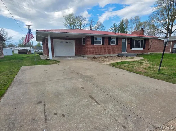 13 Saint Jude Dr, Ste Genevieve, MO 63670