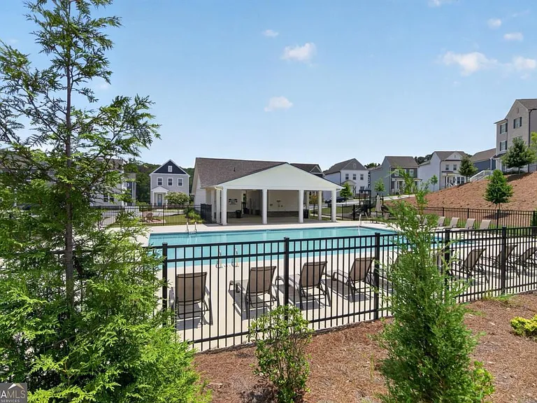 1445 Creekside Cir — Photo 38