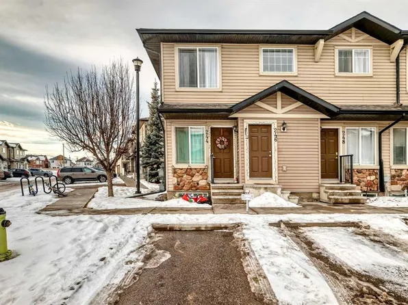 244 E Saddlebrook Point NE, Calgary, AB T3J 0G3