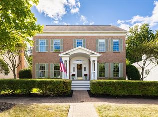 27 Founders Grn, Pittsford, NY 14534