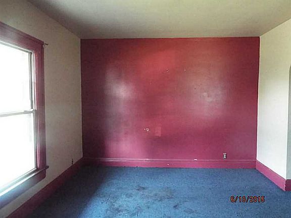 3rd image of 1029 Wyoming St
