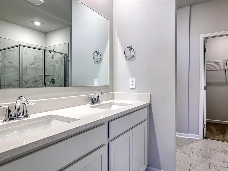 6002 Gardner Maples Dr — Photo 10