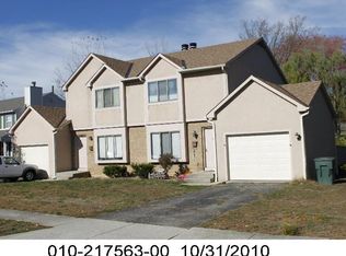 1212 Weybridge Rd, Columbus, OH 43220