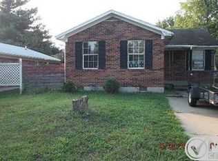 2613 Vonoa Dr, Radcliff, KY 40160