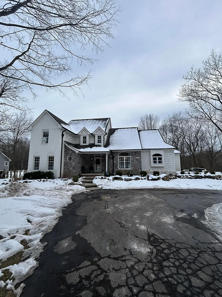 13434 Hyde Rd photo 1