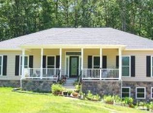 521 Holly Corner Rd, Fredericksburg, VA 22406