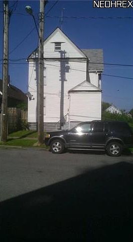 2nd image of 2075 W 45th St