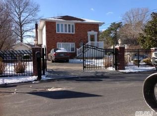 22 Abbott Ave, Mastic, NY 11950