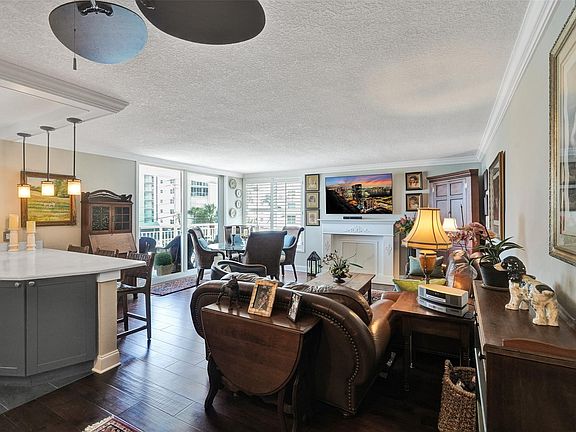 2nd image of 1050 Hillsboro Mile #308W