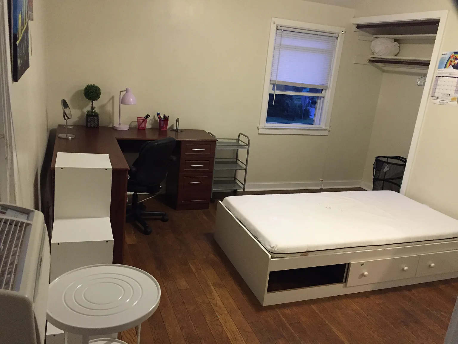 5 bed, 1700 sqft, $650 — Photo 3