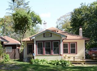 115 S Baldwin Ave, Crystal Lake, IL 60014