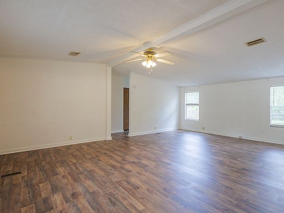 3rd image of 3525 Triple Lake Cir