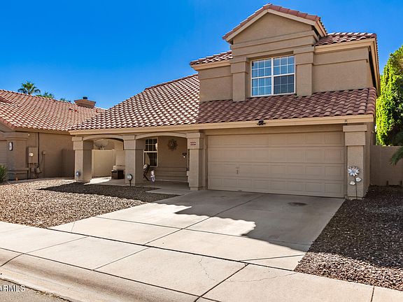 3rd image of 1229 E WINDSONG Drive