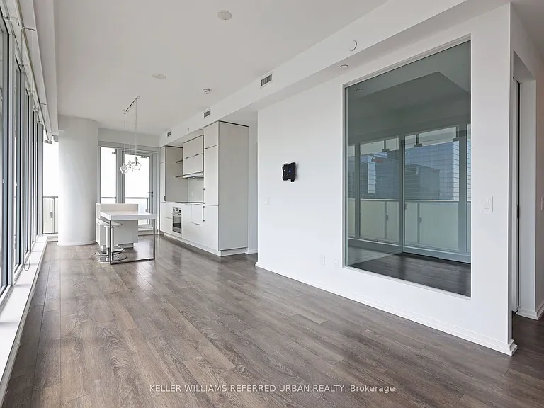 197 Yonge St #3009 — Photo 3