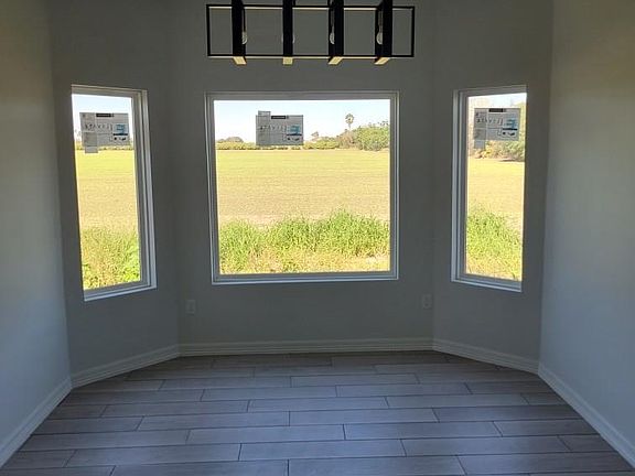 5th image of 534 Balli Cir