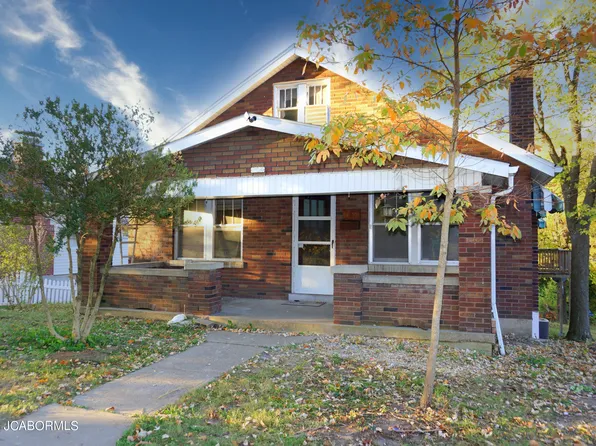 1324 E McCarty St, Jefferson City, MO 65101