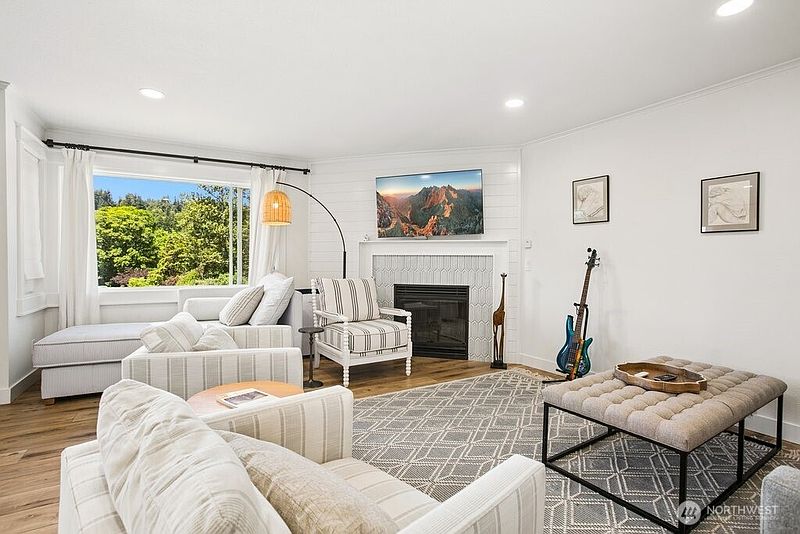 5th image of 9715 NE Juanita Drive #B407