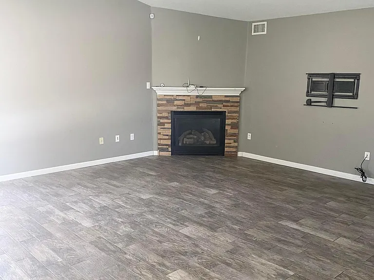 9016 Anacapa Ave NW — Photo 4