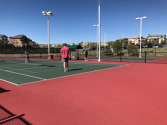 Southridge Rec Center Tennis Court -1 min walking distance from the house