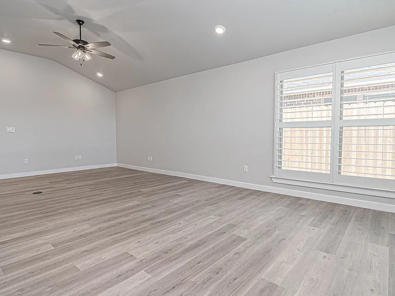 6004 Kingsville St — Photo 8