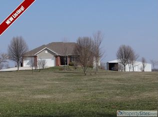 10401 W Lathrop School Rd, Rocheport, MO 65279